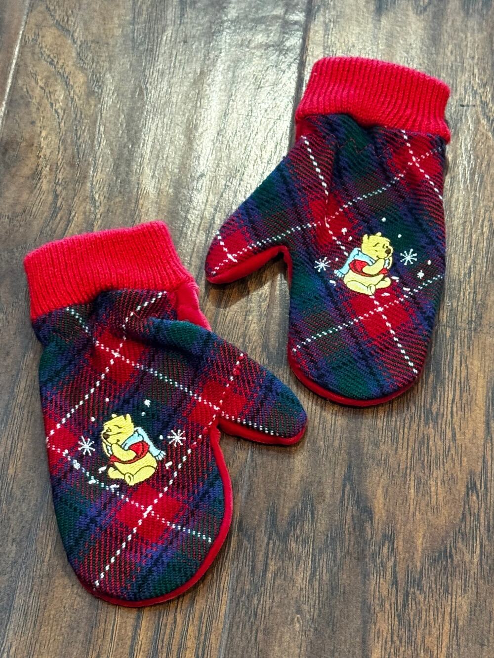 Vintage Disney Store plaid velvet winnie the pooh mittens 12-24 Months Toddler
